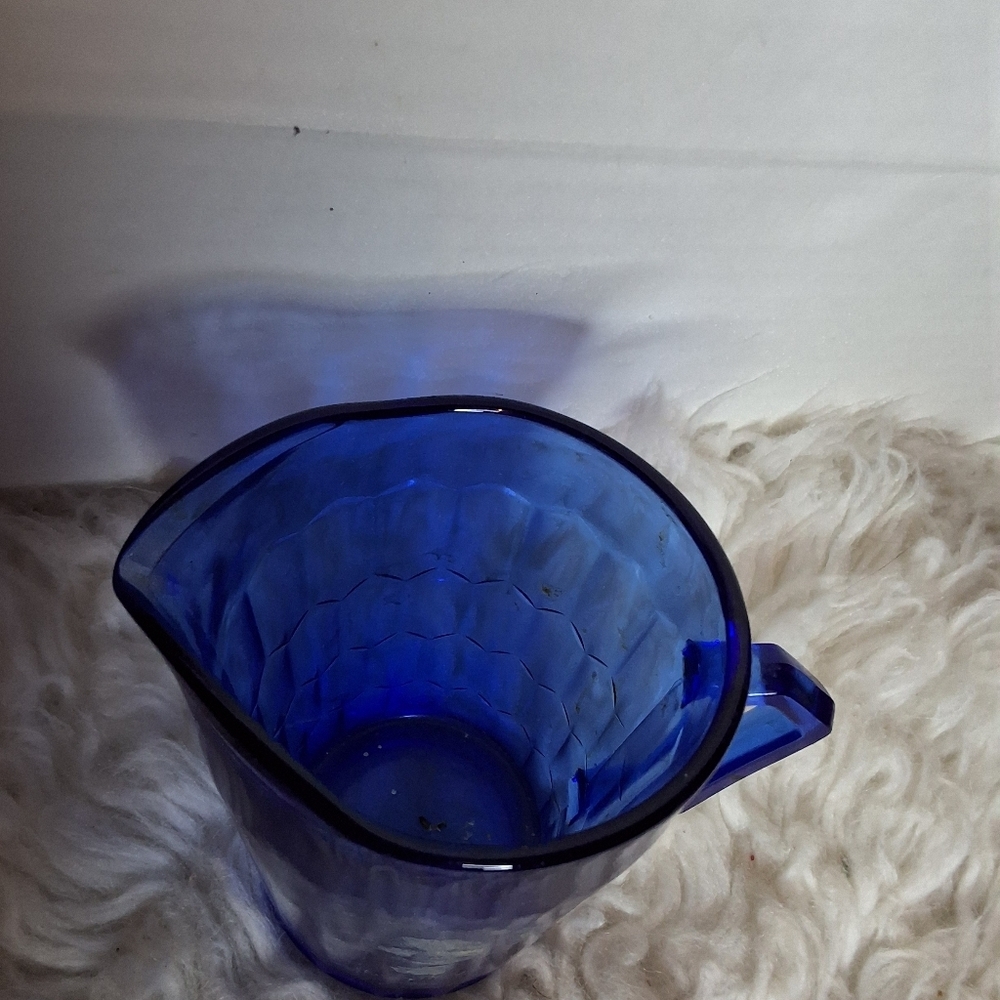 Vintage Shirley Temple Cobalt Blue Pitcher Child Star Collectible Cup Retro Kitc - Picture 5 of 6